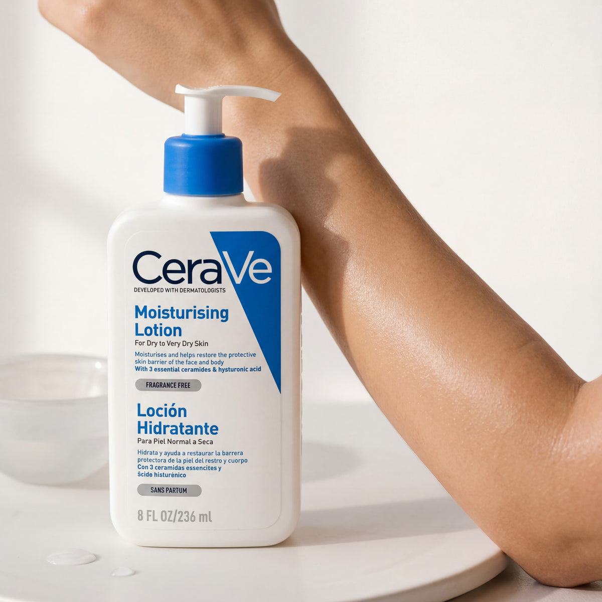 Loción Hidratante Corporal CeraVe 236ml, FolksSkin